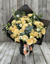 Букет цветов из:  Розы и Лизиантусы в Дивном
