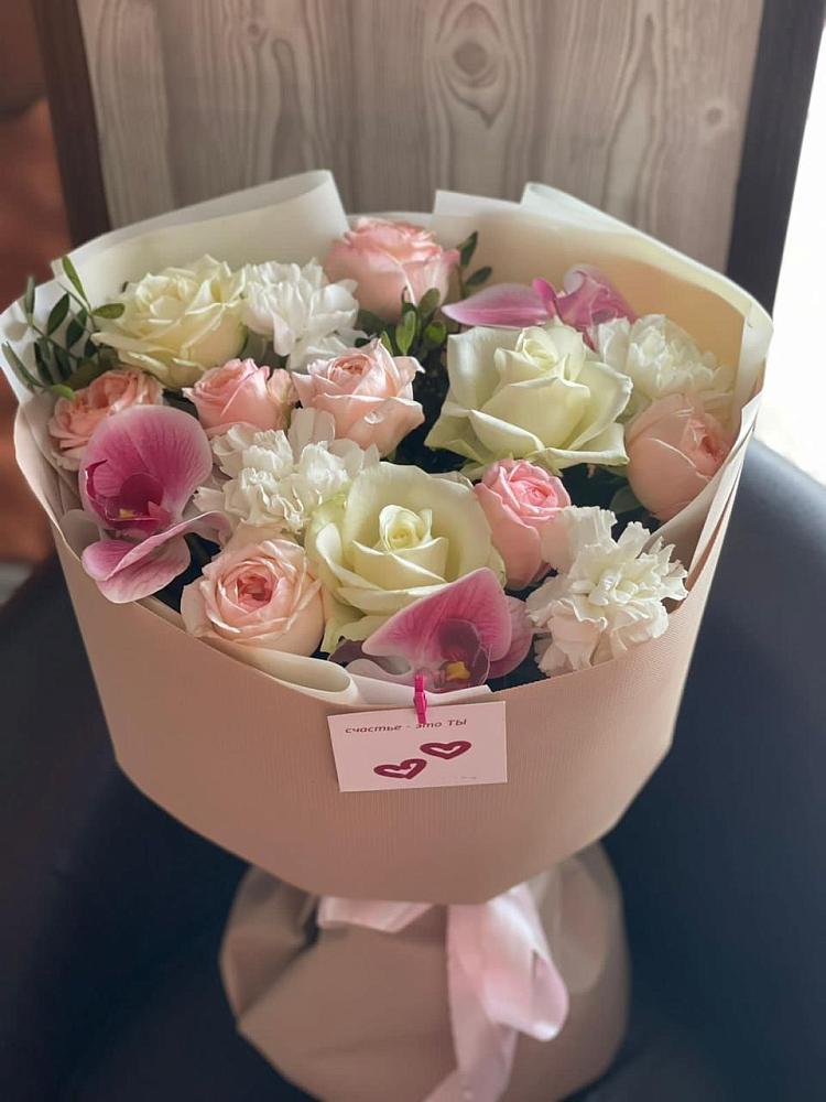 Букет цветов из: Орхидеи, Розы и Гвоздики в Дивном