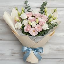 Букет цветов из:  Лизиантусы #REPLACE_PRED# Дивном