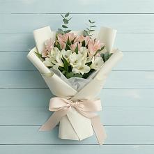 Букет цветов из:  Альстромерии #REPLACE_PRED# Дивном