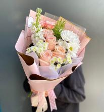 Букет цветов из:  Хризантемы и Розы в Дивном
