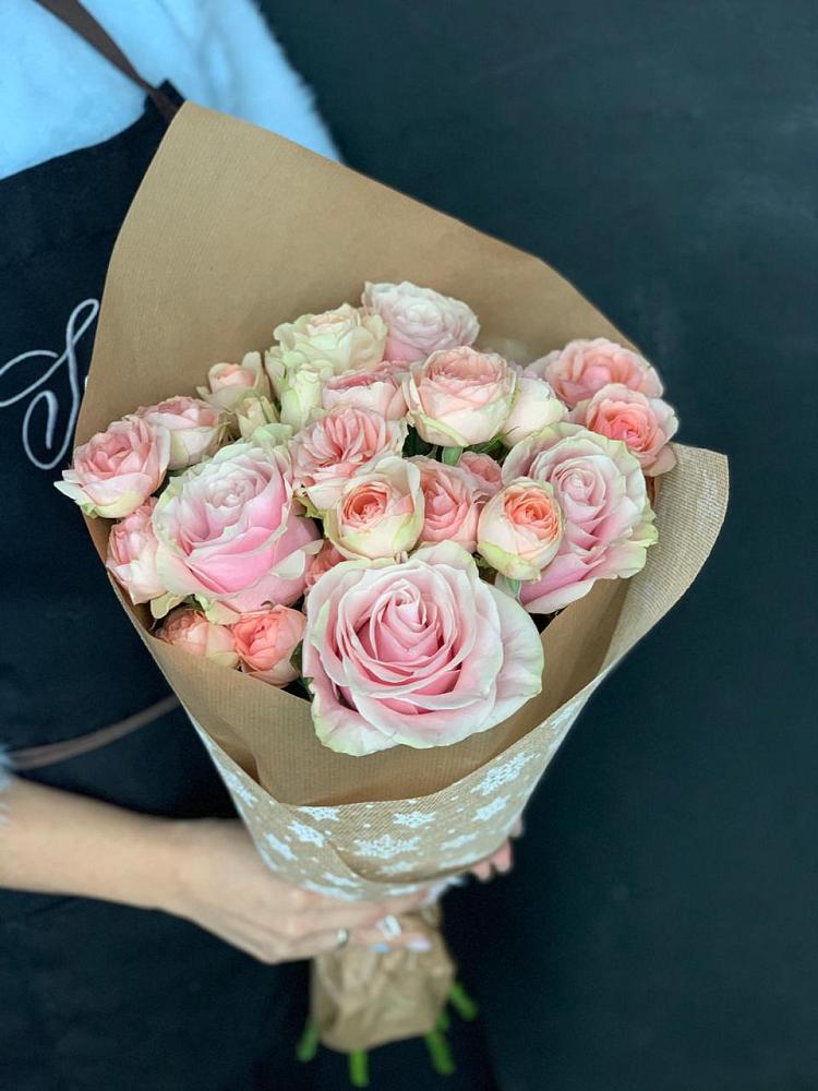 Букет цветов из: Хризантемы и Розы в Дивном